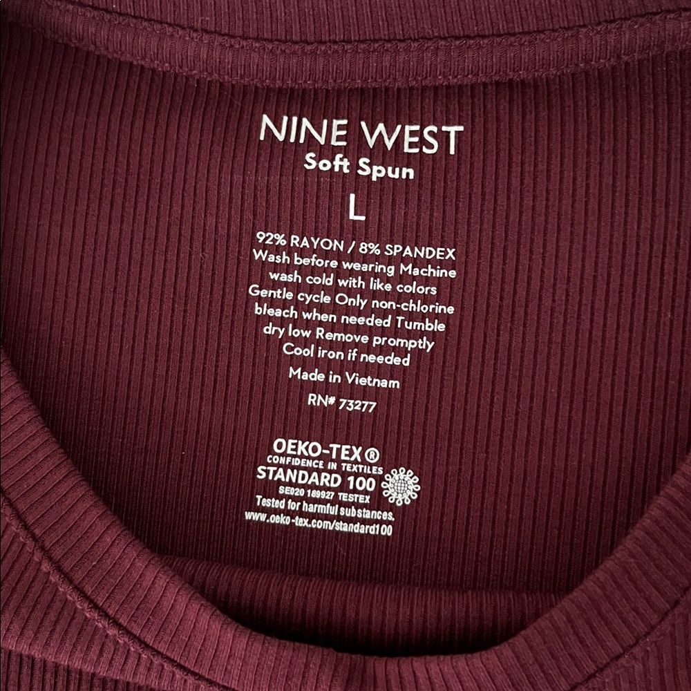 NWT Nine West fitted crew neck tee - Picture 3 of 8
